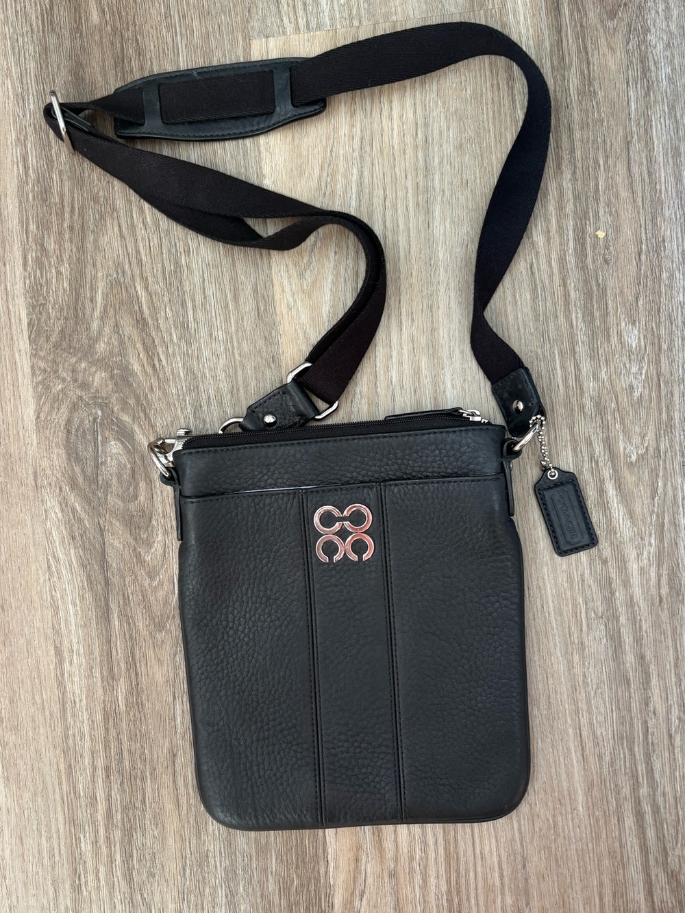 COACH Julia Black Pebbled Leather Messenger Crossbody Bag